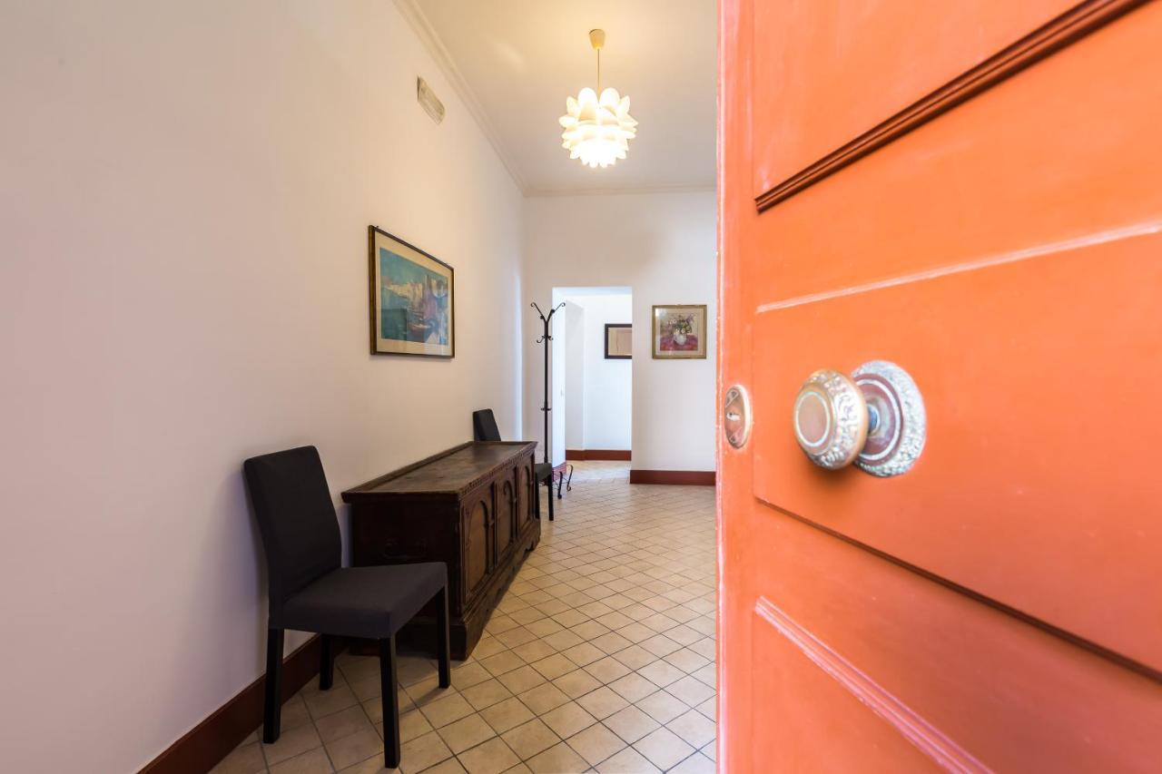Lopez 20 A Big Family Apartment By Napoliapartments Экстерьер фото