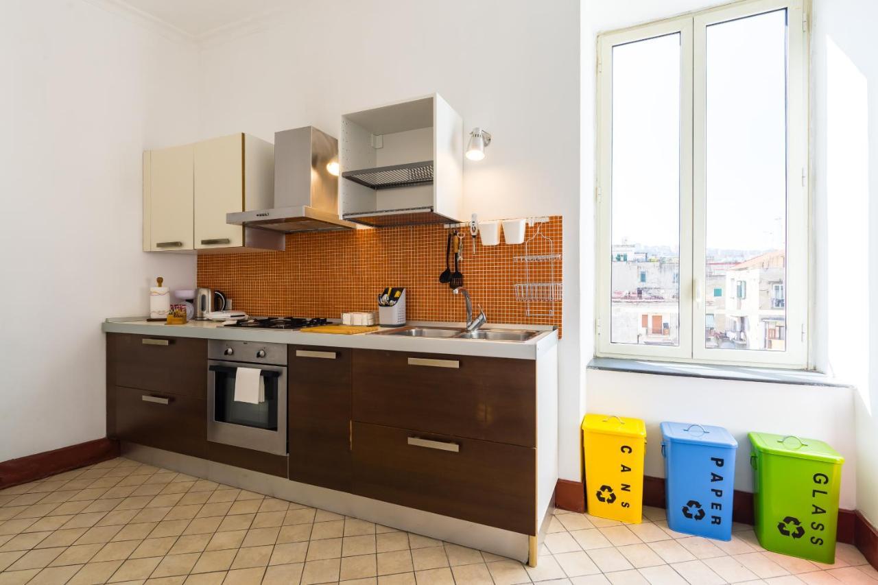Lopez 20 A Big Family Apartment By Napoliapartments Экстерьер фото